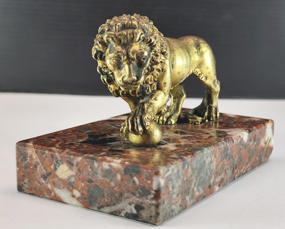 Mercury-gilded Bronze Lion On A Marble Pedestal, 19th Century-photo-2