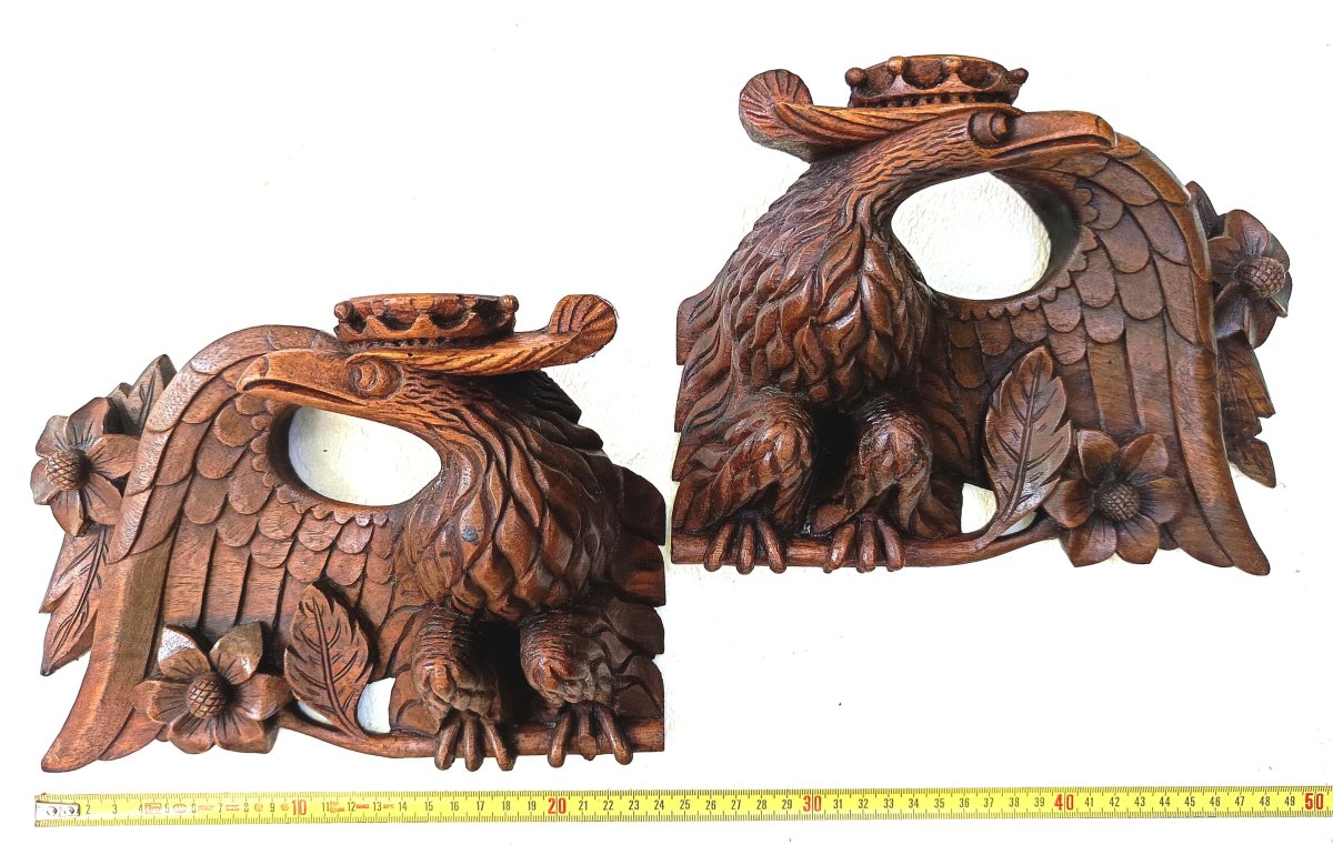 Crowned Eagles Pendant, Carved Walnut , Second Empire-photo-2
