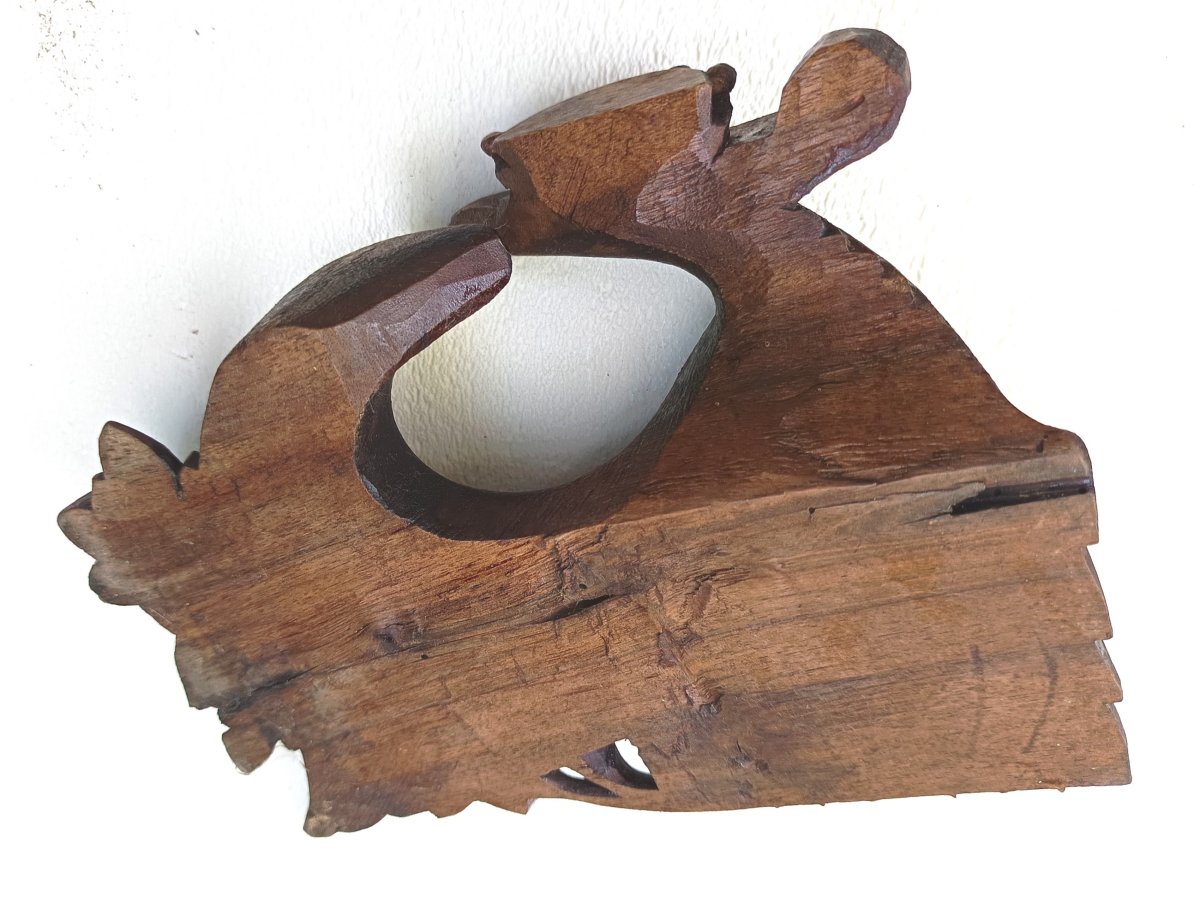 Crowned Eagles Pendant, Carved Walnut , Second Empire-photo-4