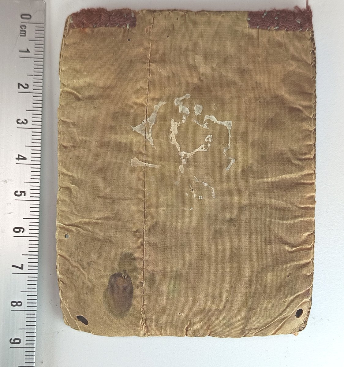 Scapulaire de naissance catholique, fine broderie monastique sur soie, XVIIe–XVIIIe siècle-photo-3
