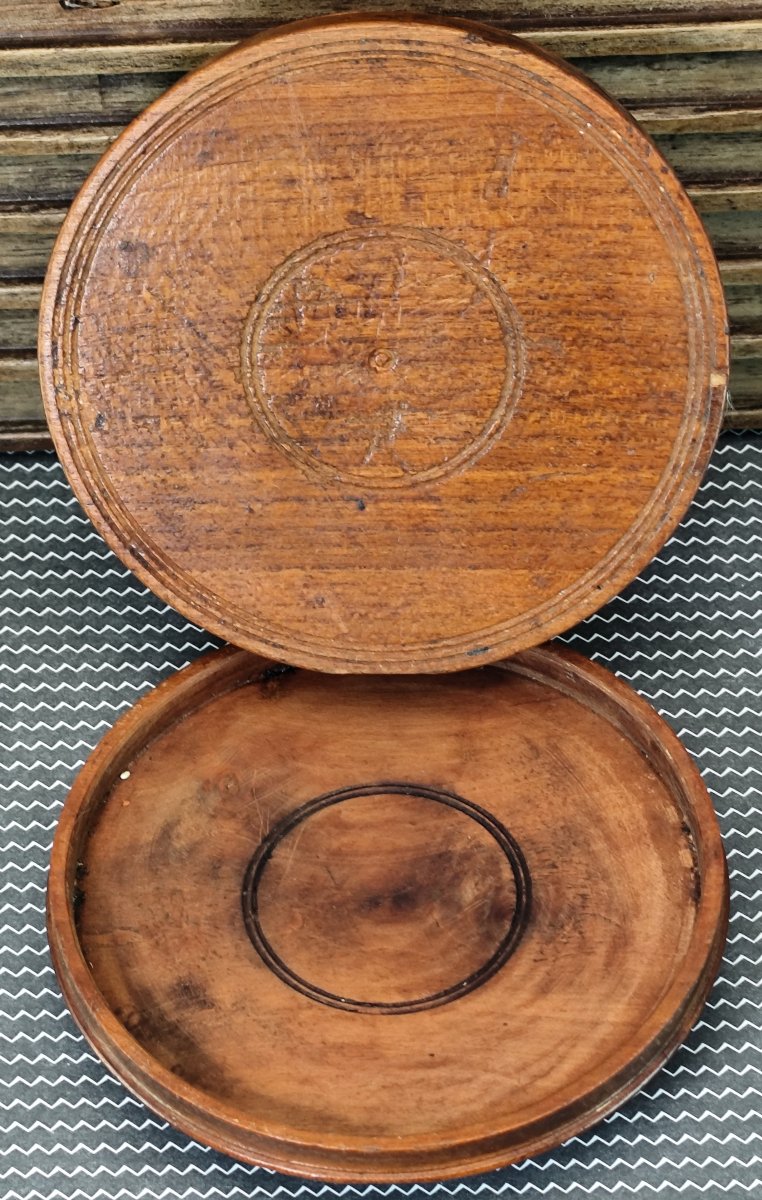 Declaration Of Love From The Louis XIV Era On A Wooden Box From St. Lucia-photo-1