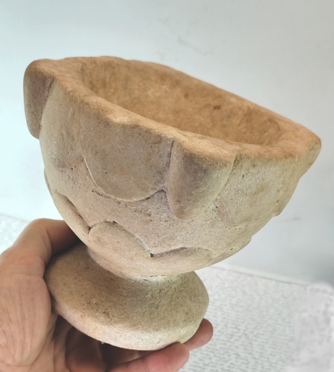 Fine Carved Limestone Mortar, 18th Or 19th-century French Art Populaire -photo-3