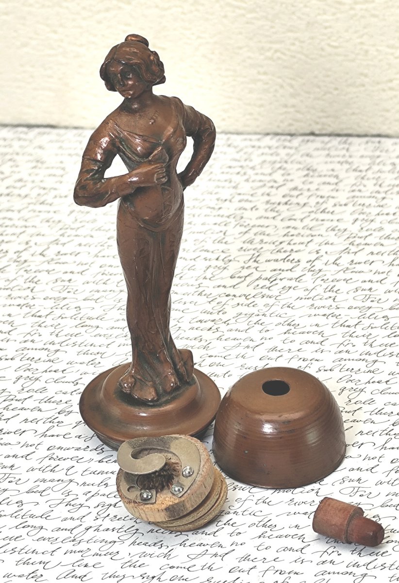 Bouton d'appel en bronze à patine rouge, époque Art nouveau, complet.-photo-3