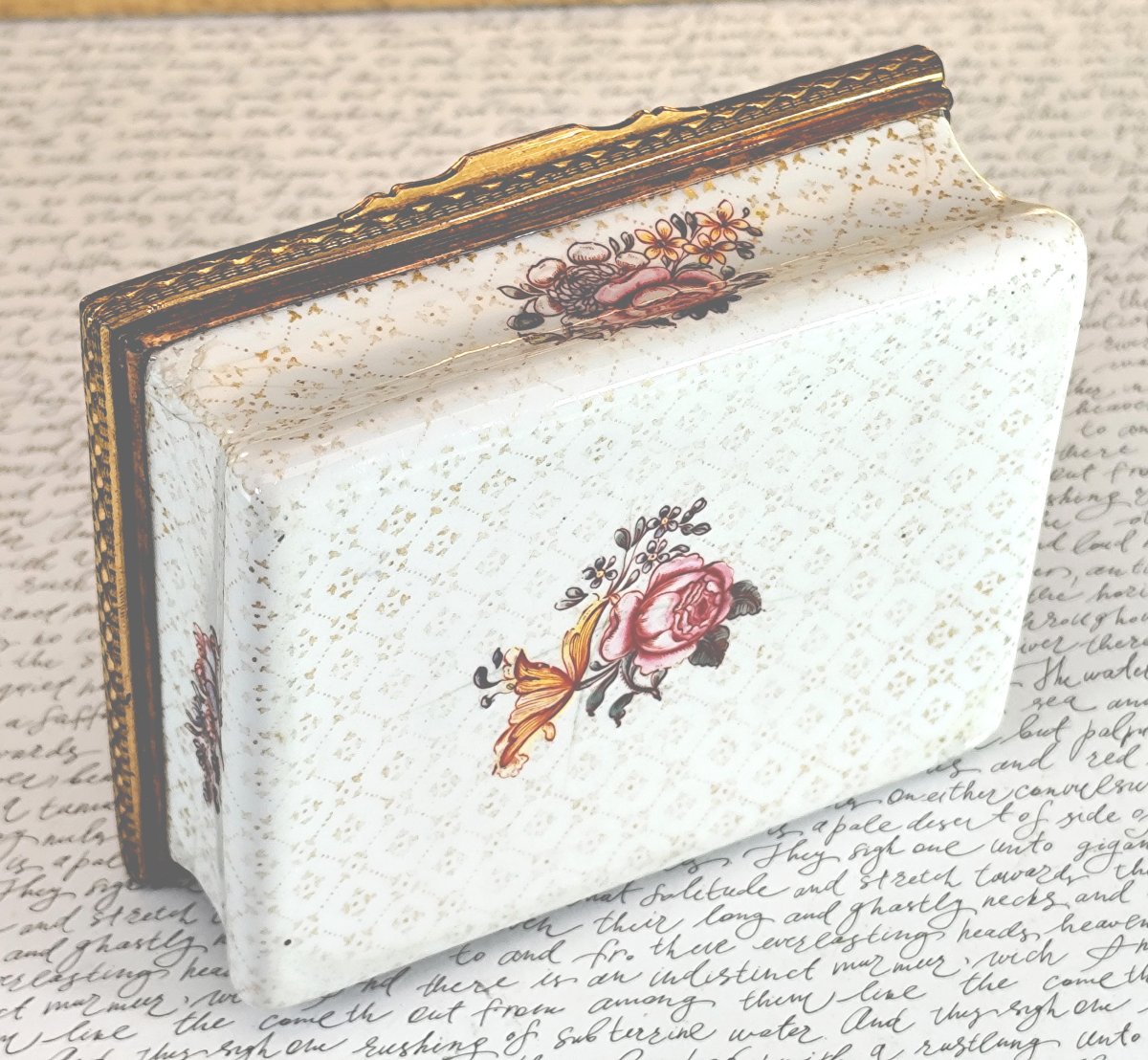 Tabatière émail de Saxe, style Louis XV, décor "à la Watteau", XIXe siècle-photo-4