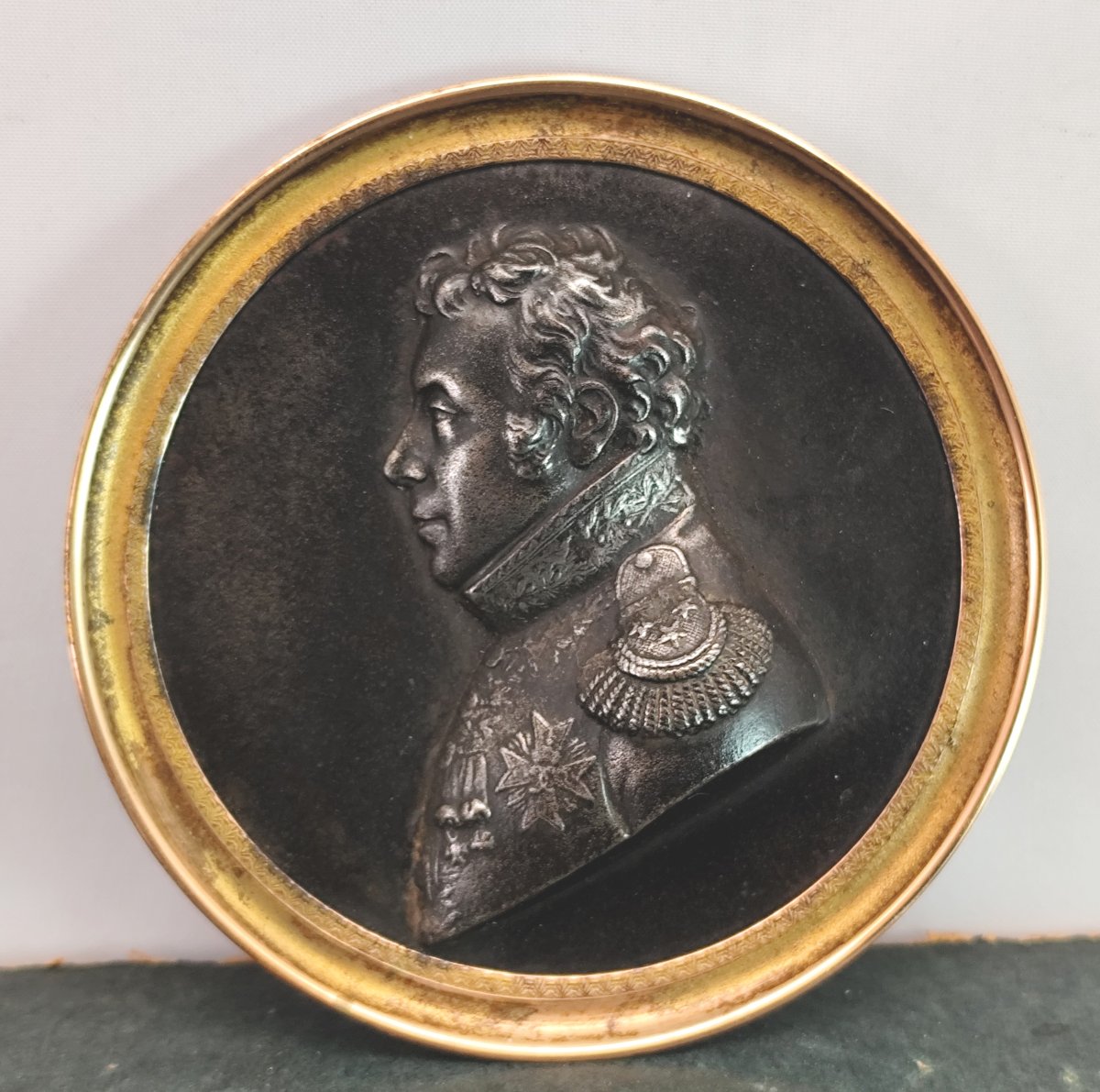 Maréchal Marmont, duc de Raguse, portrait en fonte de fer signé Posch