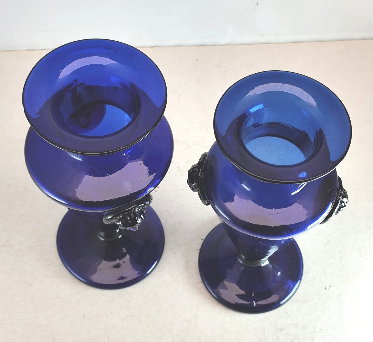 Paire de fleuriers bordelais en verre bleu soufflé, fin XVIIIe siècle-photo-2