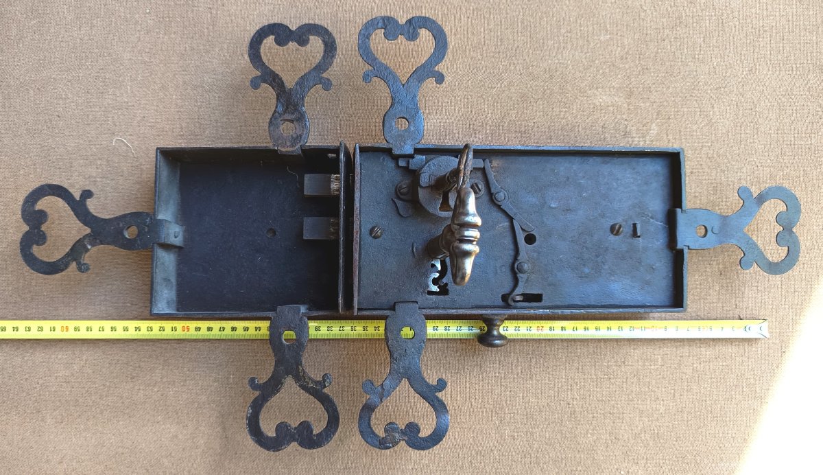 Impressive Louis XV Carriage-door Lock, Complete, With Superb Key-photo-3