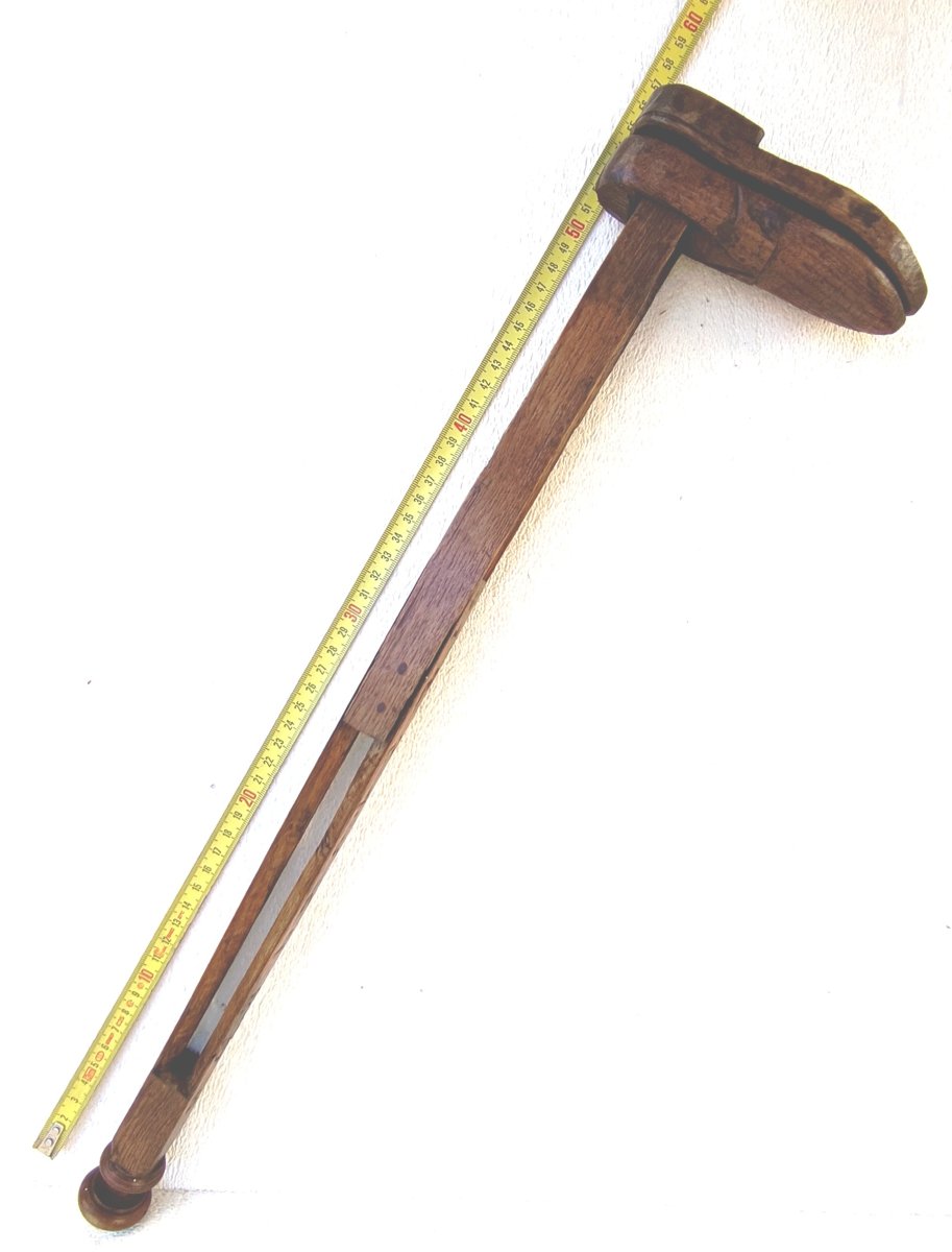 Trompe-l’œil d’art populaire du XVIIIe siècle : grande toise de bottier en frêne-photo-3