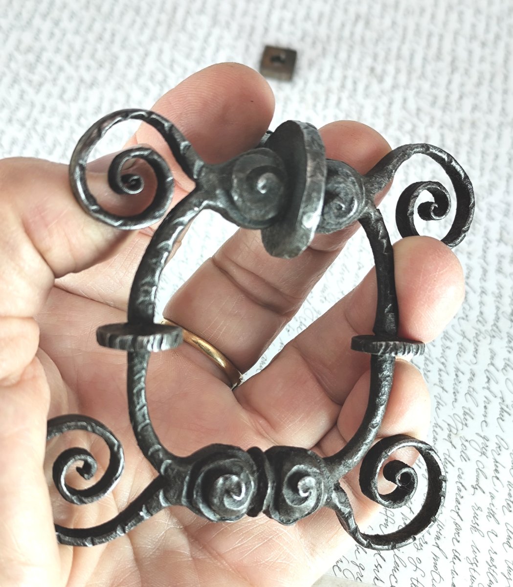 Finely Forged Iron Door Handle, Austria? 18th–19th Century-photo-4