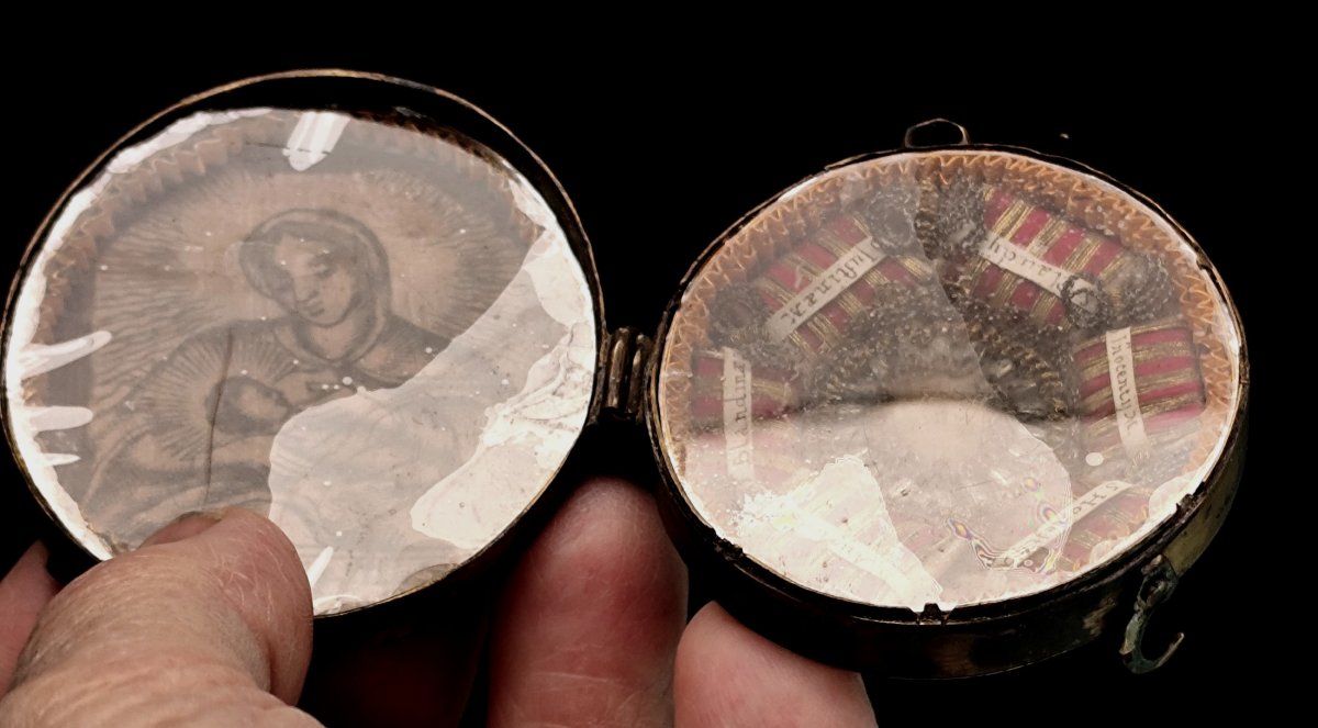 Discrete 18th-century Reliquary In A Brass Case-photo-4