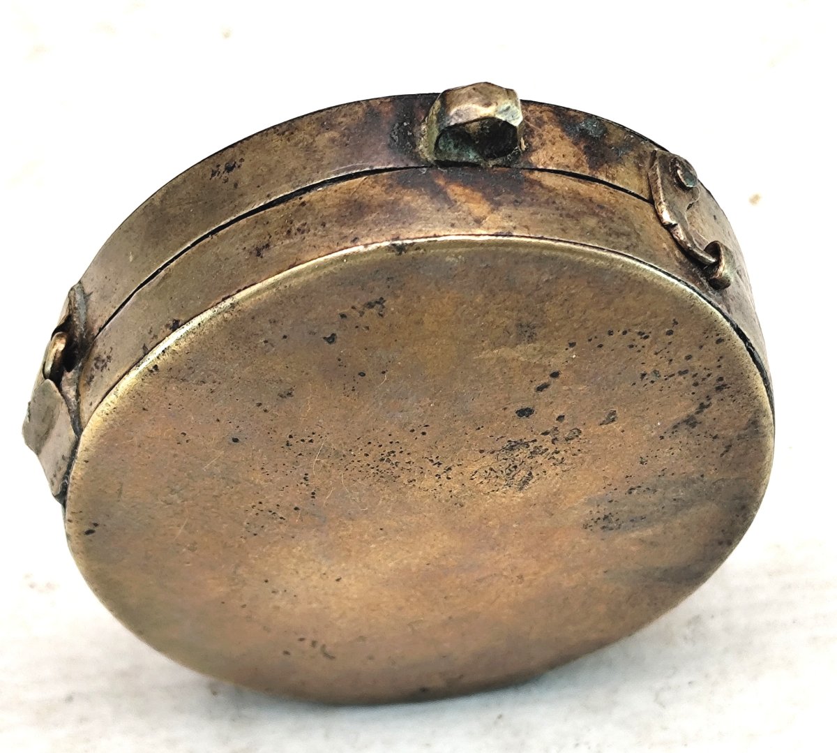 Discrete 18th-century Reliquary In A Brass Case-photo-3