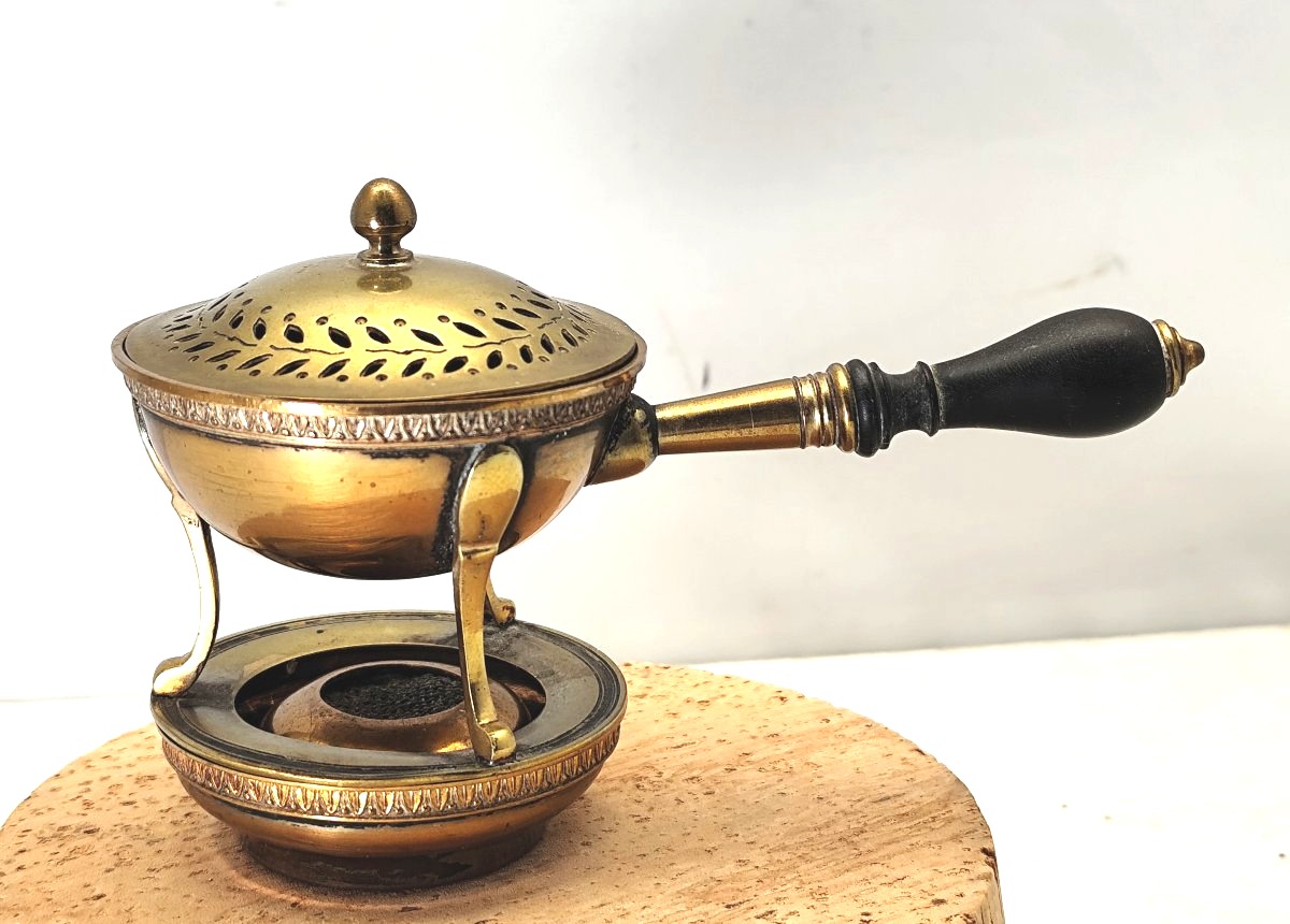 Guerlain, Signed: Small Gold-plated Perfume Warmer, Late 19th Century, Complete 