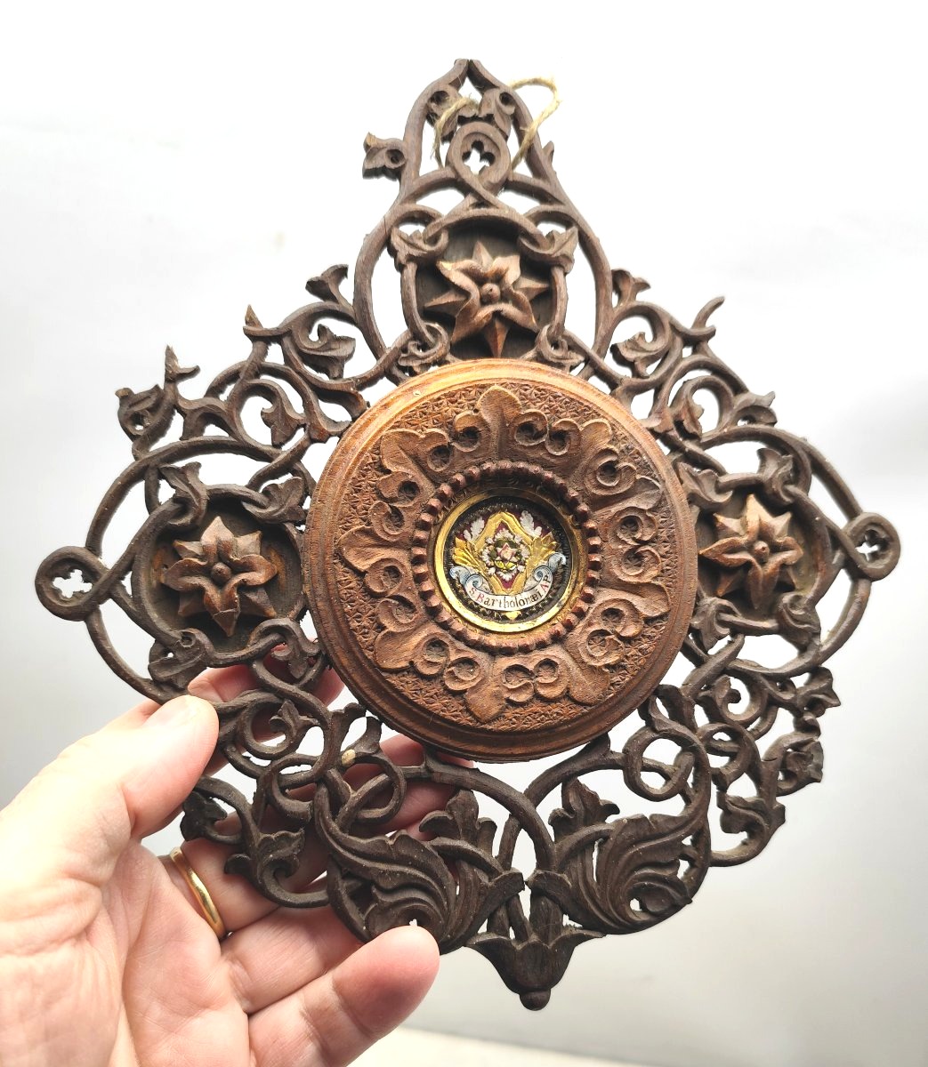 Precious Sealed Reliquary Of St. Bartholomew, With  Wooden Lace Frame, 19th Century-photo-2