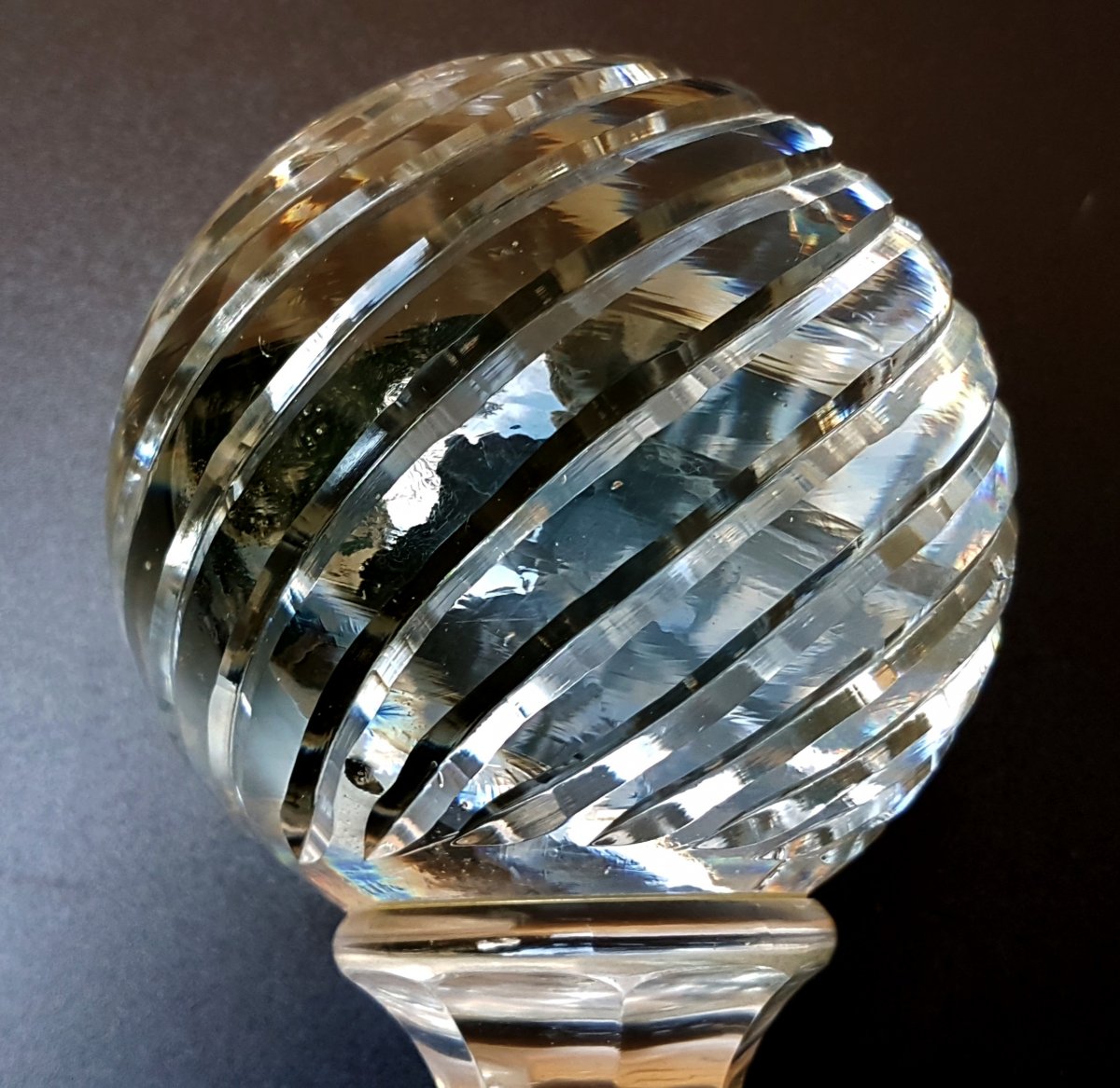 Large 19th Century Cut Crystal Ball: Glassmaker Apprentice Exercise-photo-1