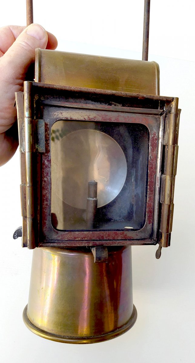 Acetylene Lantern  Chef De Gare, Circa 1900, Signed-photo-2