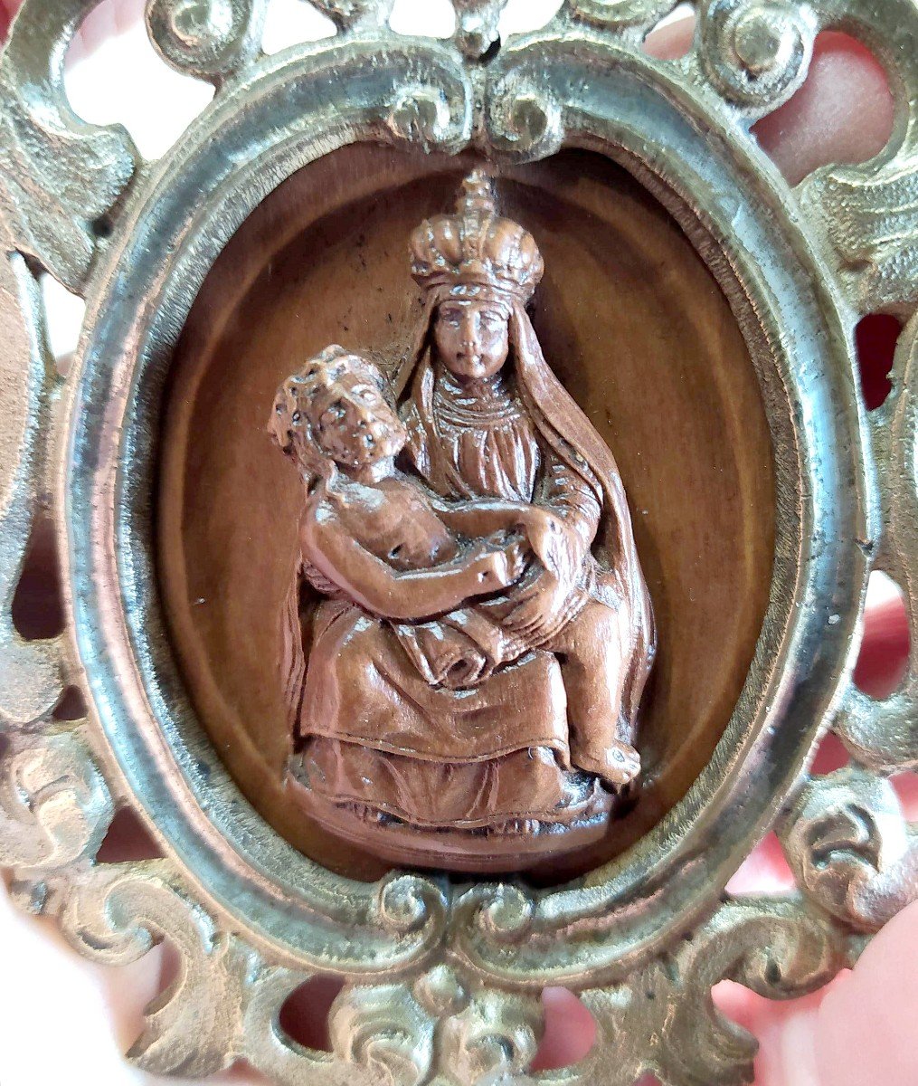 Mater Dolorosa Carved Boxwood, Small 17th Century Monstrance