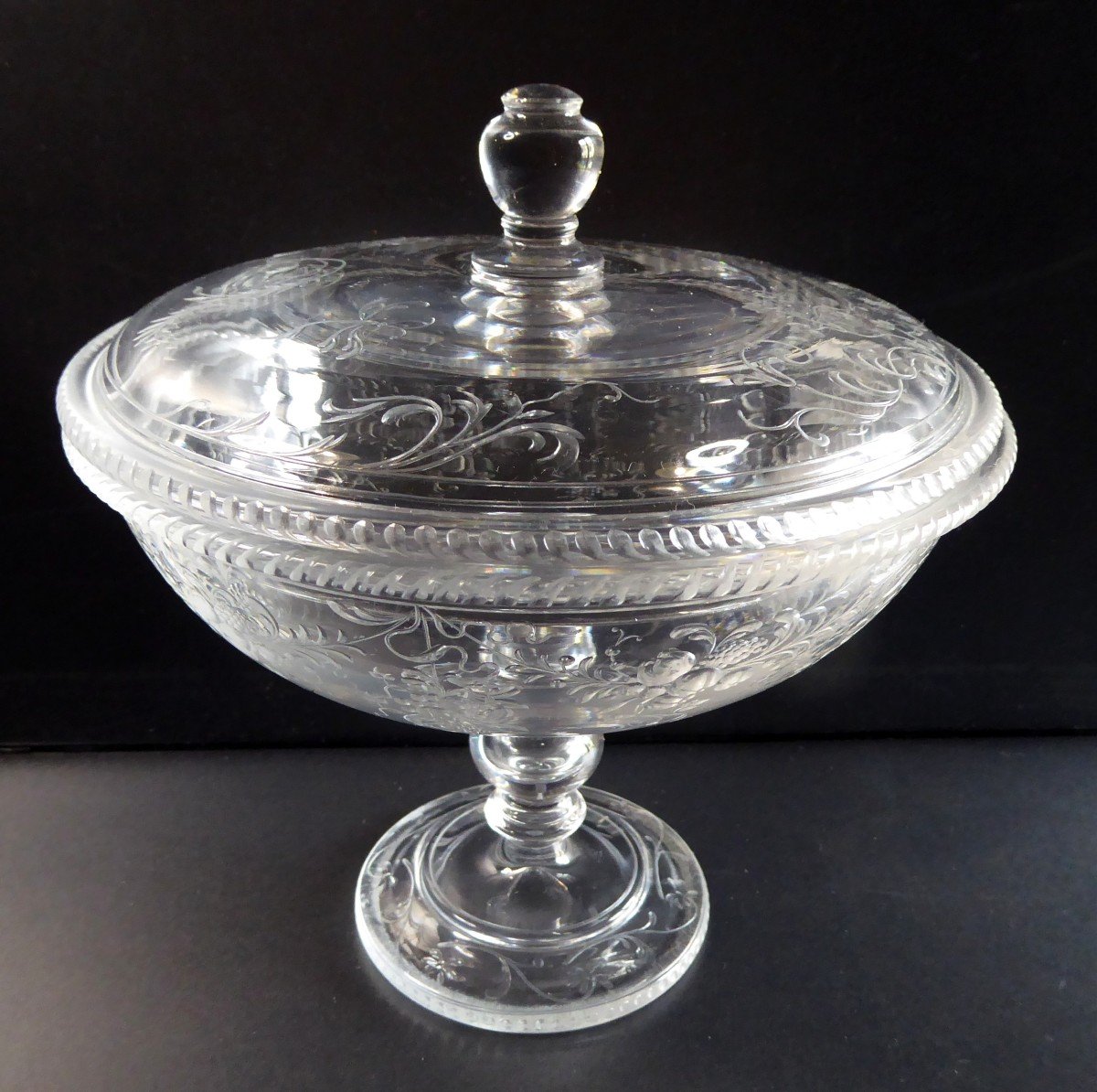 Renaissance Crystal Engraved  Cup  Baccarat, Late19th Century.-photo-2