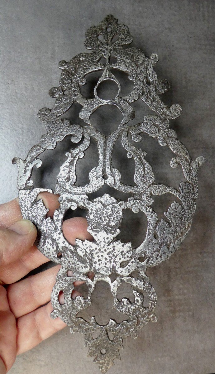 Engraved, Chiseled Ironwork, Louis XIV Period: Door Knocker Plate-photo-3