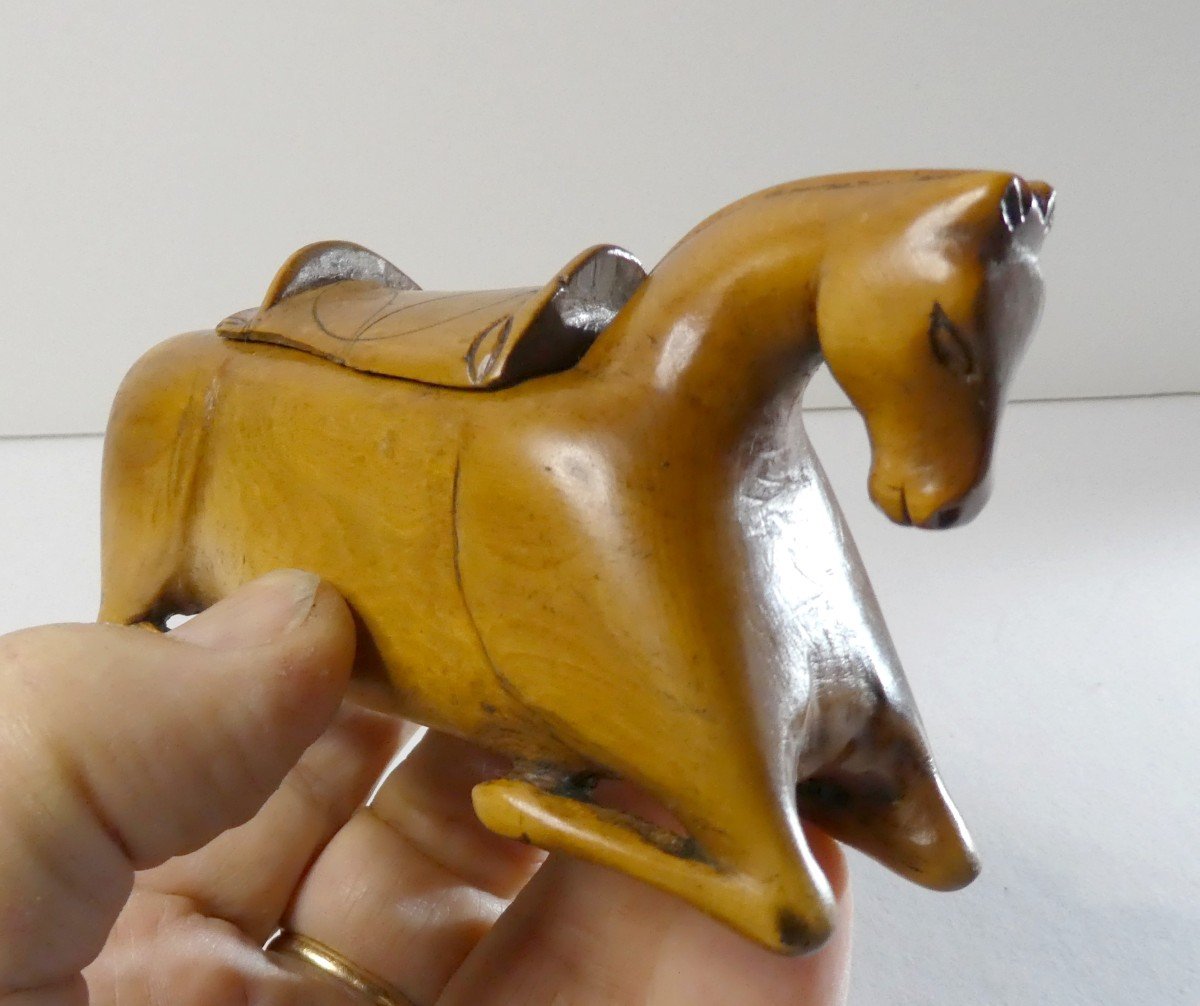 Art Populaire : Boîte Buis Sculpté, Cheval, Beau Travail Du 20e Siècle  -M--photo-1