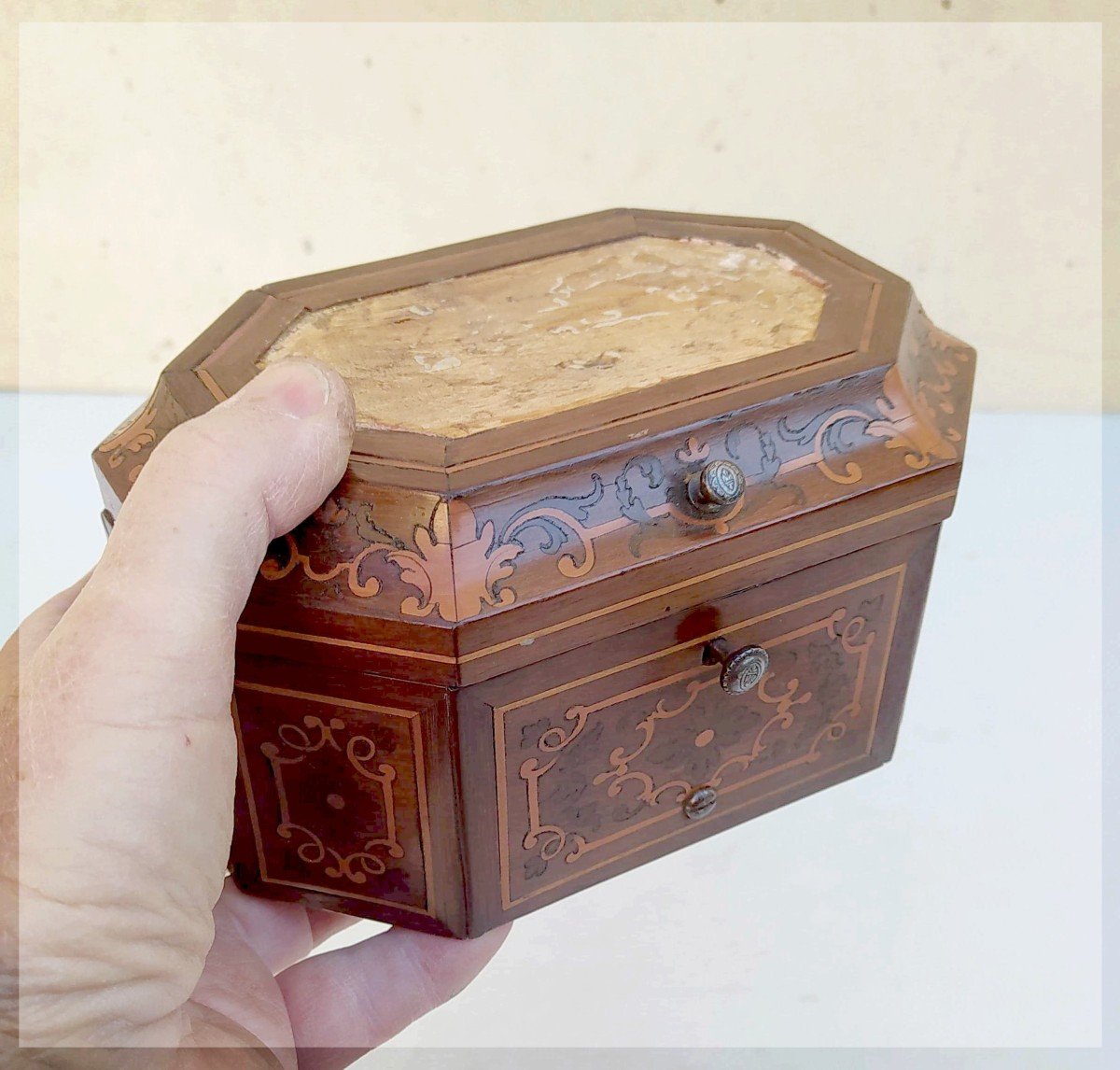 Mystery But Prestigious Sewing Box, 17th Century, With Lily Of France-photo-8
