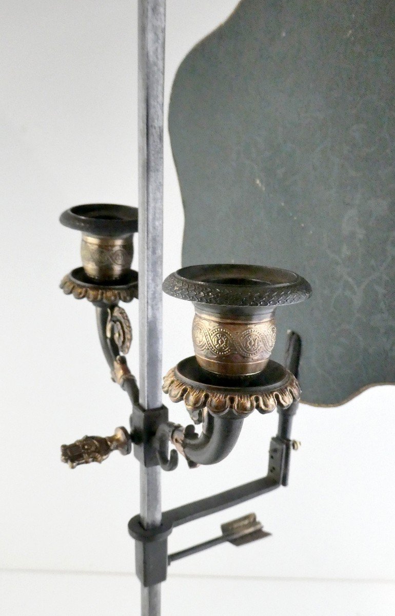 Elégante Lampe à écran , Bronze à 2 Patines, époque Restauration 19e Siècle -photo-1
