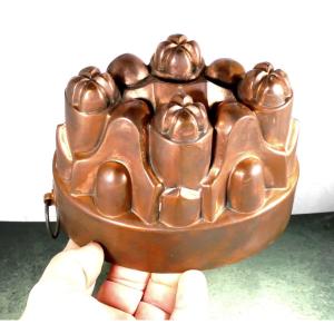 Collection: English Copper 4 Towers Oval Mold, Beautiful Quality 19th Century