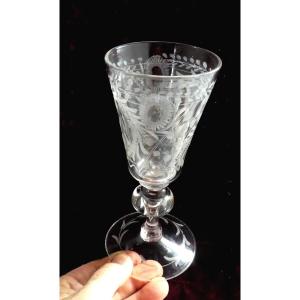 Haut Verre Soufflé à La Riche Gravure, Autriche, 18e Siècle 