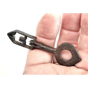Rare “cordelier Key”,  Plate, Late Gothic, 15th Century