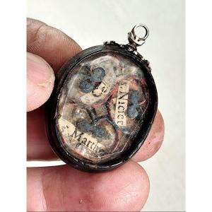 Very Small Relic Pendant, Horn, Silver, Beveled Glass, 17th Century
