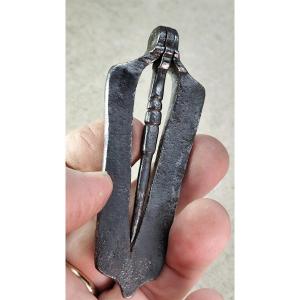 Beau briquet d’arquebusier, fer forgé, 17-18e siècle