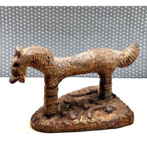 Beau Fer à repasser cheval, fonte de fer, Catalogne, 19e siècle