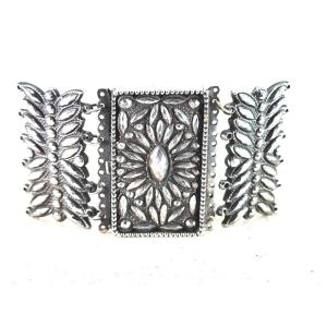 Beau Bijou d’acier poli époque Directoire : fermoir de bracelet diamanté