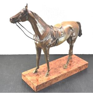 Grand cheval de selle en bronze de Vienne patiné, marqué, fin XIXe siècle. Bel état.