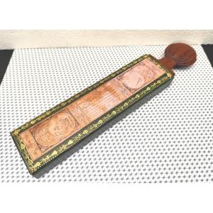 Luxueux Etui à Rasoirs en bois de rose massif et maroquin doré, Maison Pradier, vers 1830