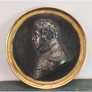 Maréchal Marmont, duc de Raguse, portrait en fonte de fer signé Posch