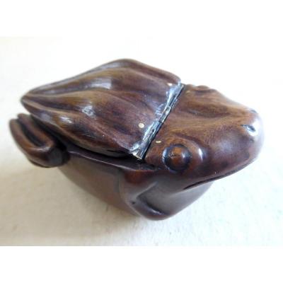 Snuffbox Frog, 19th Century