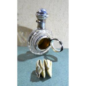 Extraordinary Object, Hebrew, Souvenir Flask With Internal Chema Israël.