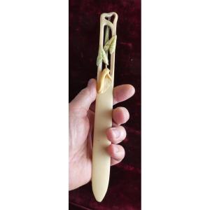 Precious Office Letter Opener, Art-nouveau With Arum Decor, Circa 1900