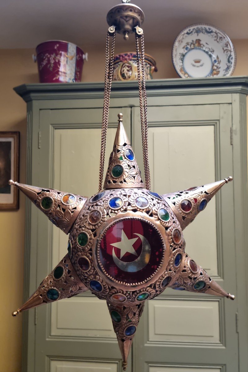Lanterne d'époque Fin XIXème En Forme d'étoile En Laiton Et Verre De Couleur