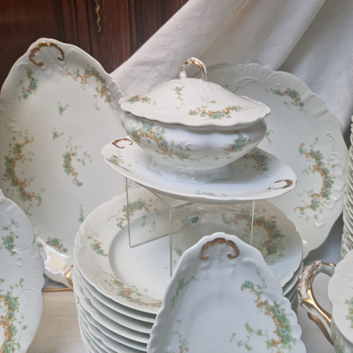 Important Service De Table Porcelaine De Limoges Par Pouyat Fin XIXème-photo-1