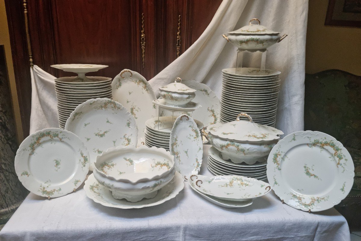 Important Service De Table Porcelaine De Limoges Par Pouyat Fin XIXème