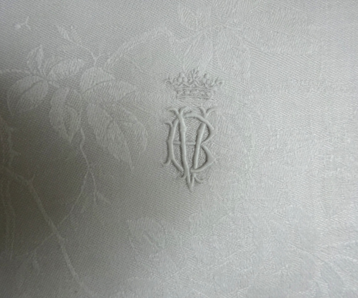 Set Of Six Large 19th Century Damask Napkins With Numbers And Crowns -photo-4