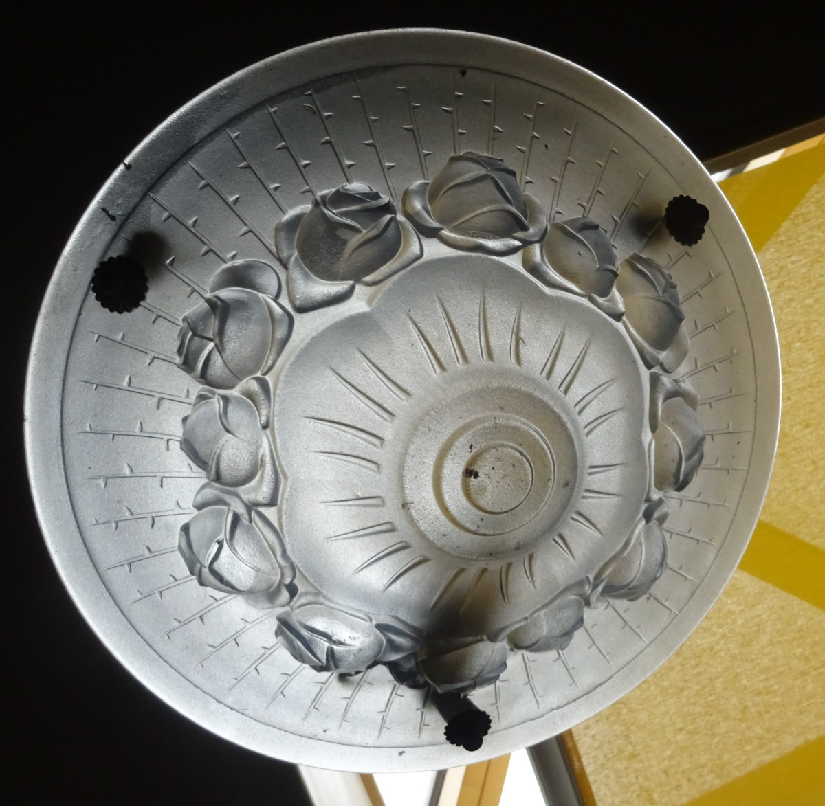 Art Deco Molded Glass Basin Pendant Light-photo-3