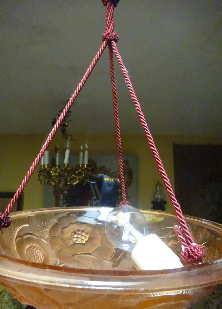 Art Deco Molded Glass Basin Pendant Light-photo-3