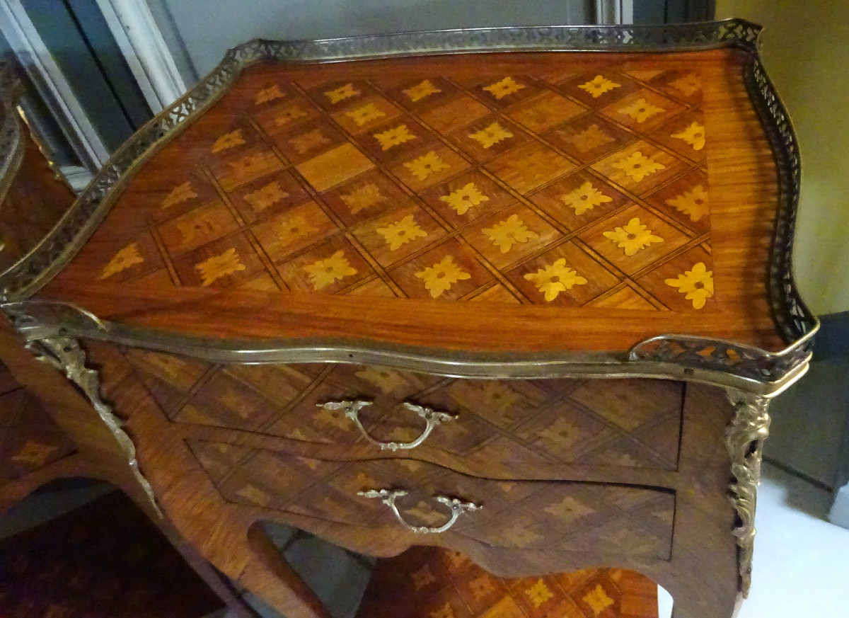 Pair Of Small Louis XV Style Marquetry Chests Of Drawers Or Bedside Tables-photo-3