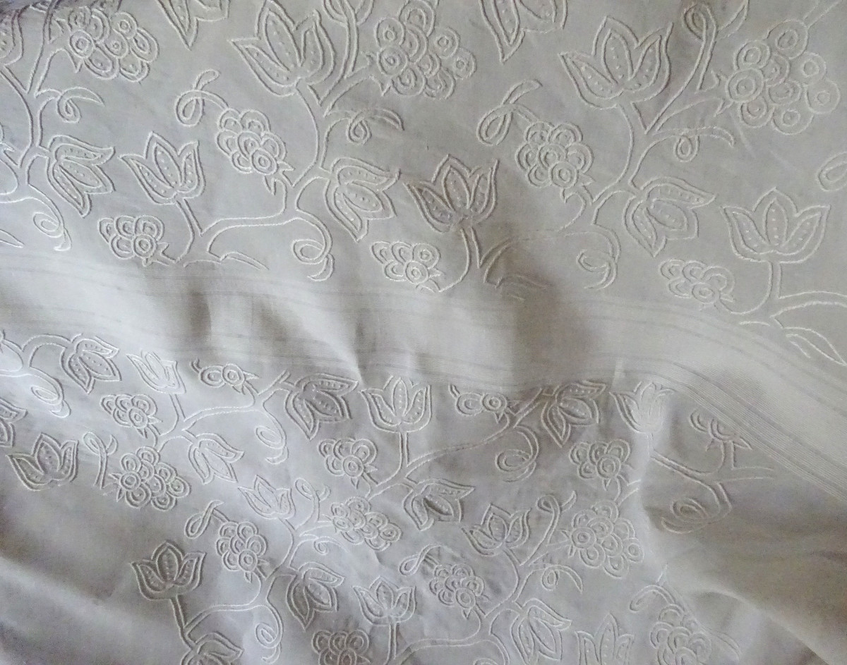 Large Embroidered Tablecloth, Early 20th Century-photo-1