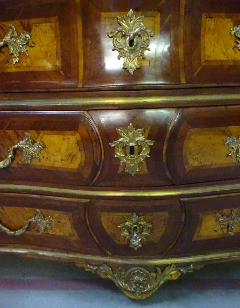 Importante commode tombeau d'époque Régence en marqueterie-photo-2