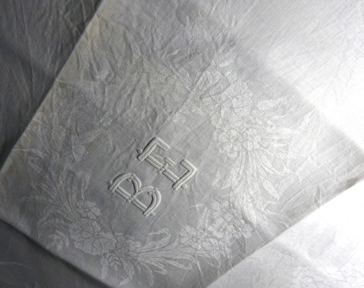 Suite de 10 grandes serviettes de table en damassé fin XIXème début XXème-photo-2