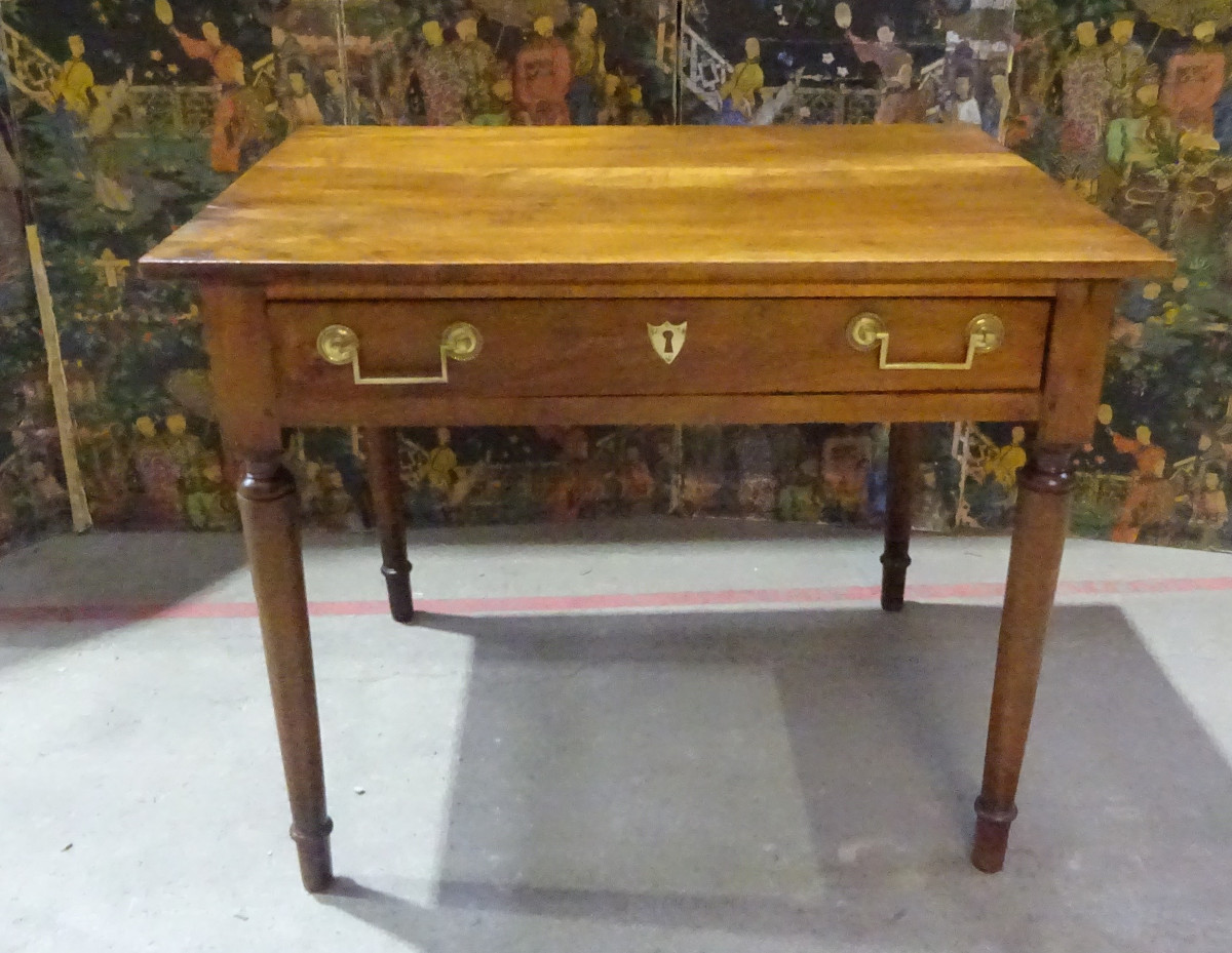 Small Writing Table Or Desk In Late 18th-century Walnut