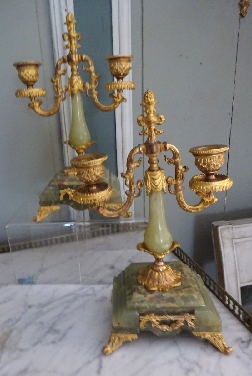 Paire de petits candélabres en onyx vert et bronze doré XIXème